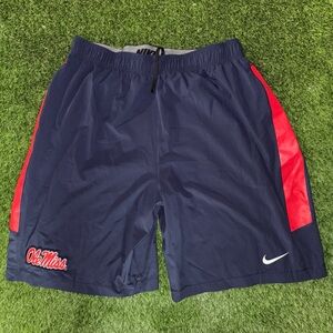 Men's Nike ole miss shorts size medium